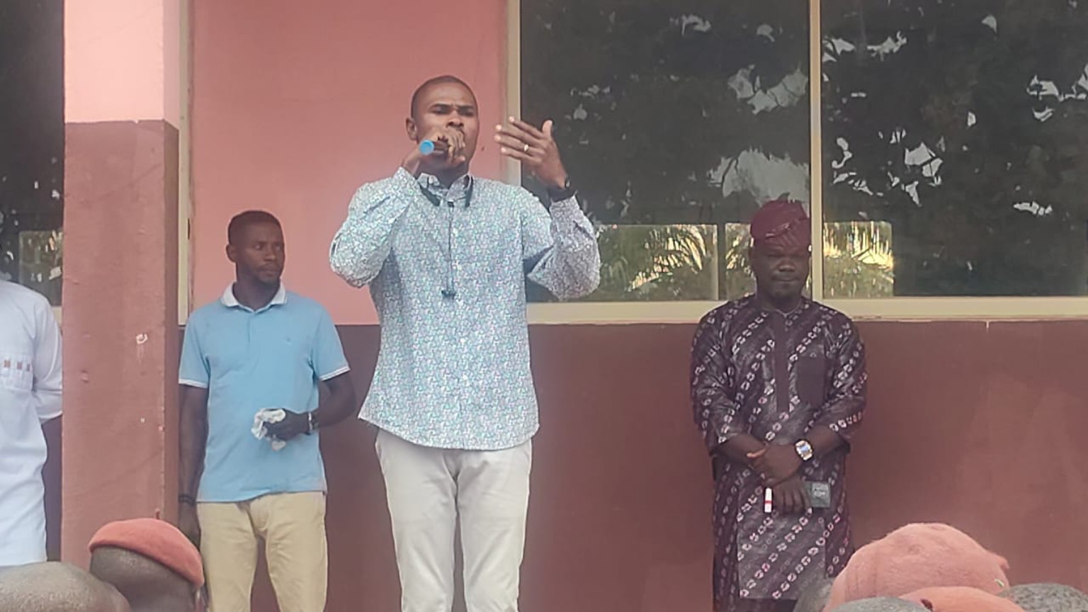 Speaking to students during the visit
